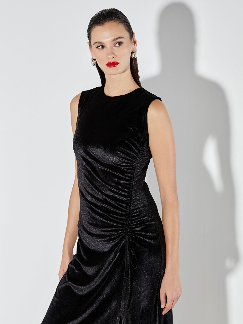 Siyah Bisiklet Yaka Büzgülü Elbise-1