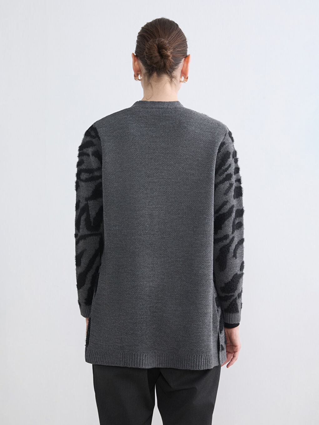 Woman BLACK Cardigan-3