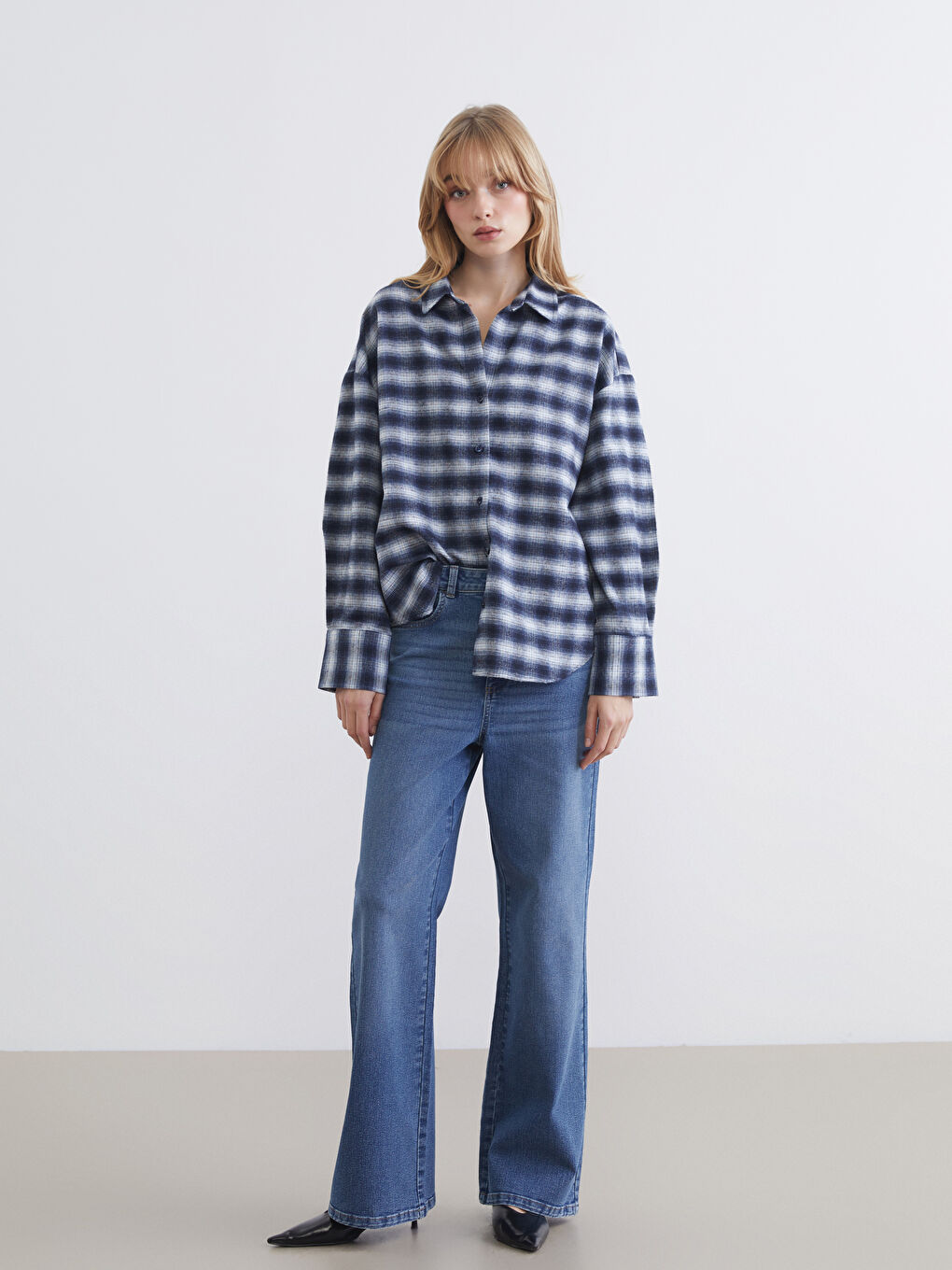 Plaid Oversize Women's Flannel Shirt-1