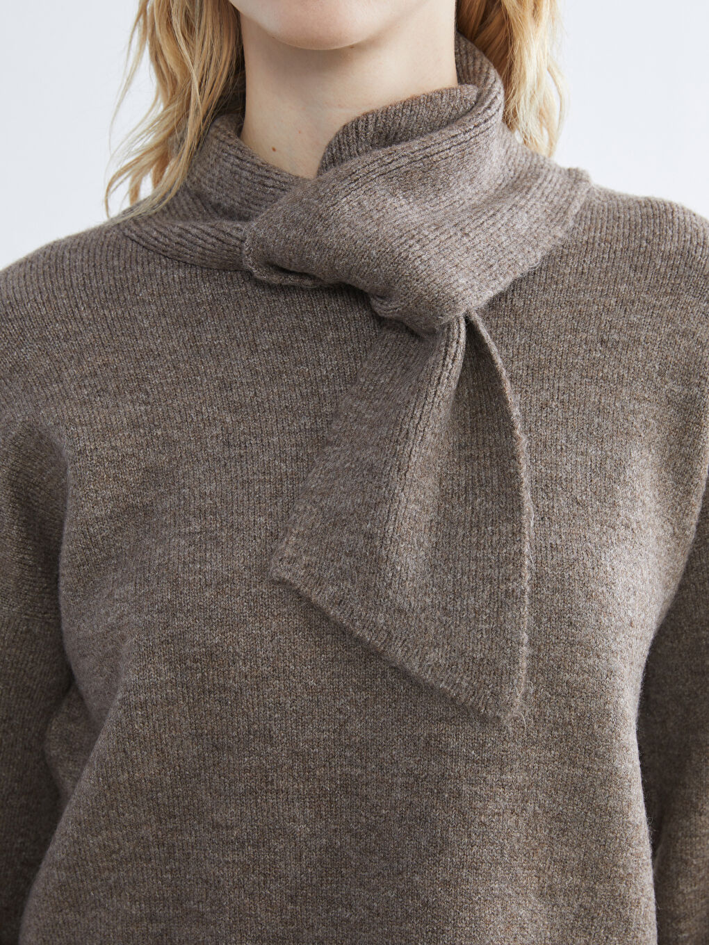 Bej Şal Yaka Kadın Triko Kazak-2