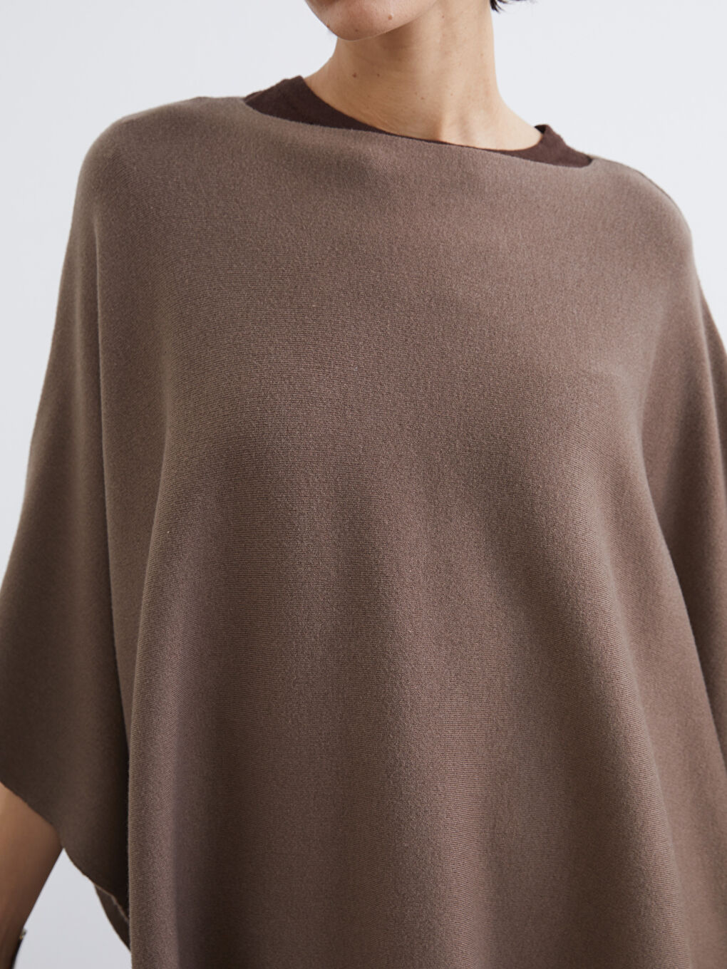 Crew Neck Oversize Women's Knit Poncho-4