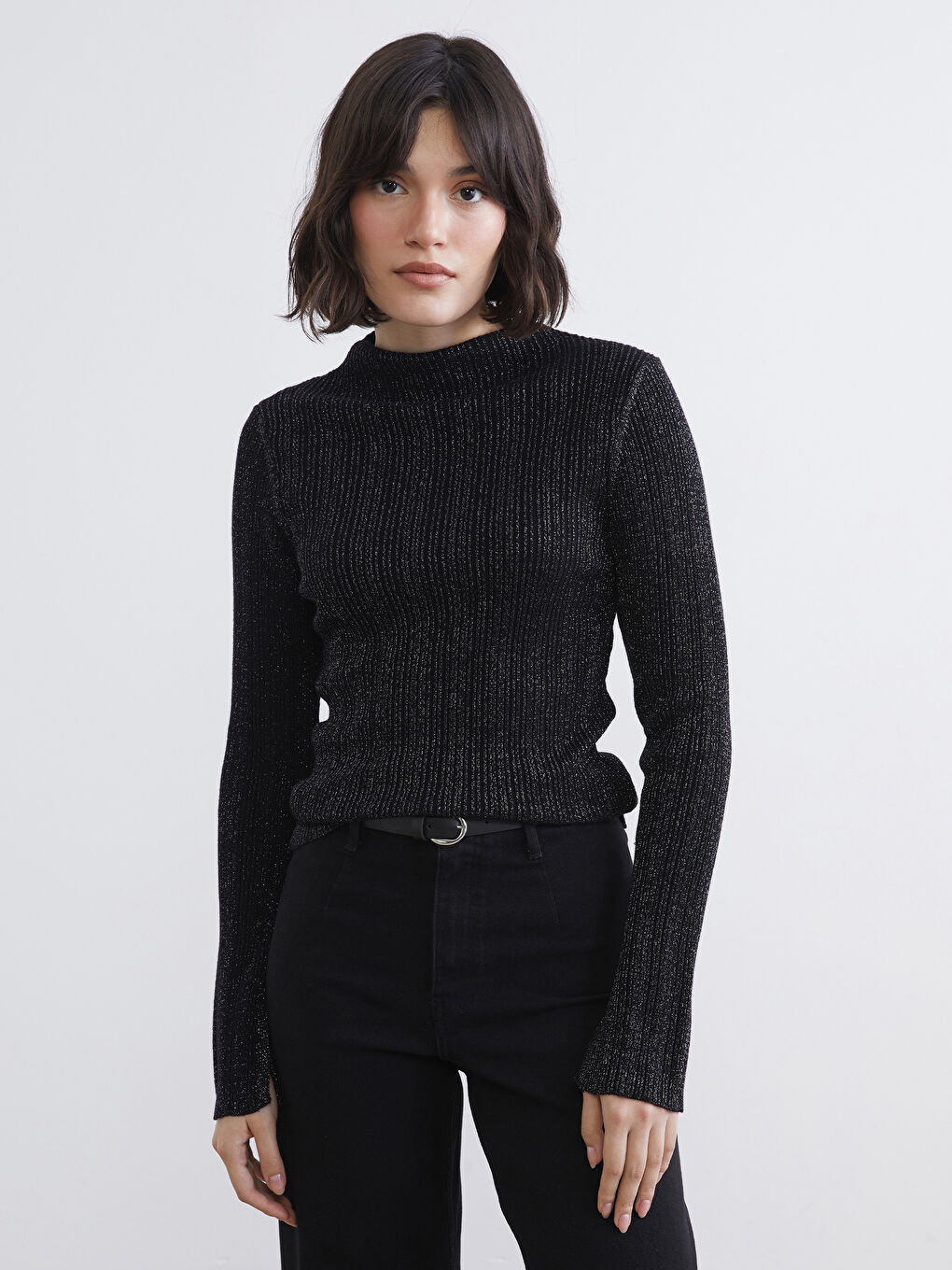 Woman BLACK Sweater