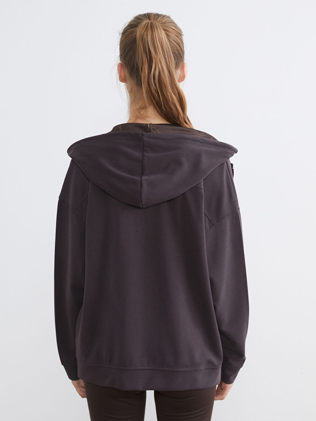 Kahverengi Kapüşonlu Soft Touch Kadın Fermuarlı Sweatshirt-3