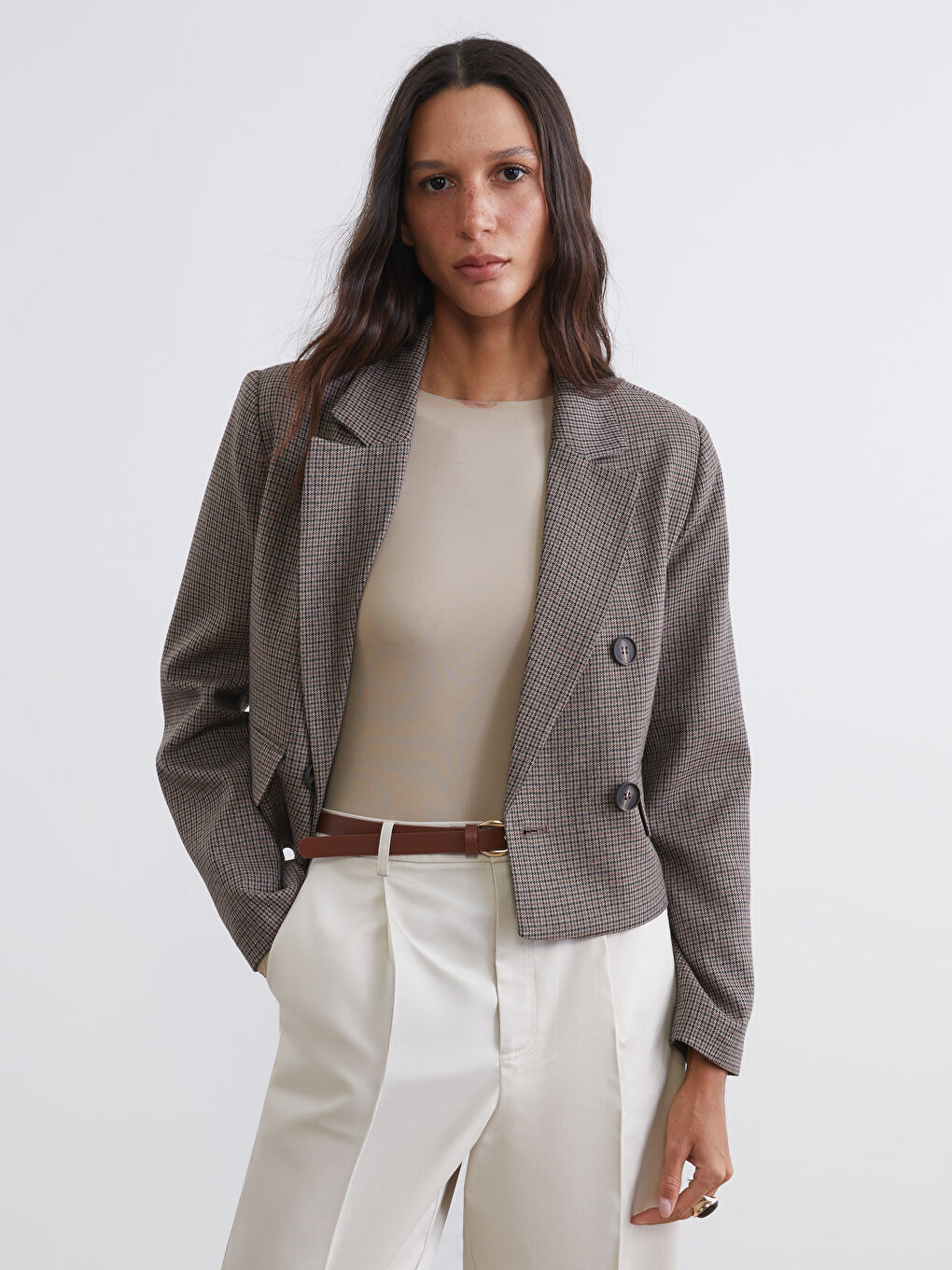 Kahverengi Kazayağı Desenli Crop Kadın Blazer Ceket