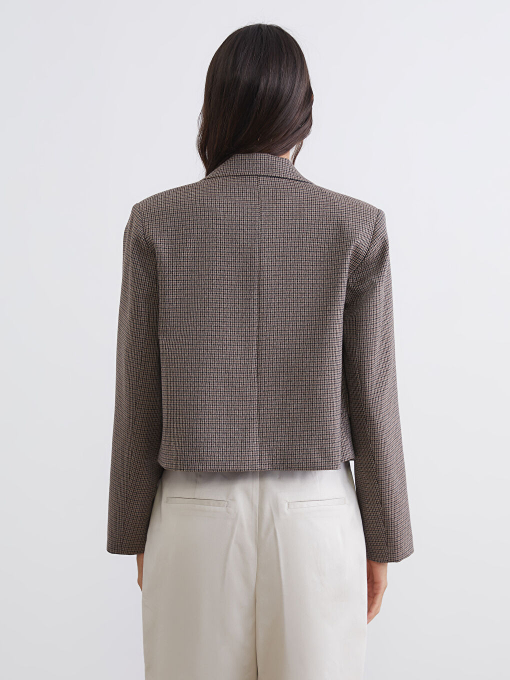 Kahverengi Kazayağı Desenli Crop Kadın Blazer Ceket-4