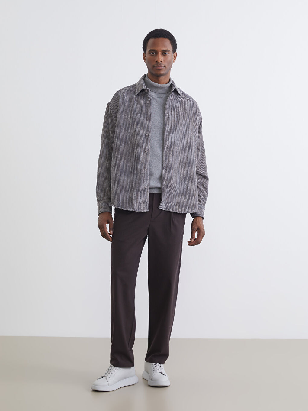 Gri Regular Fit Kadife Erkek Gömlek-2