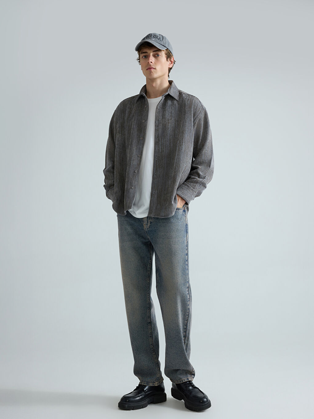 Gri Regular Fit Kadife Erkek Gömlek-3