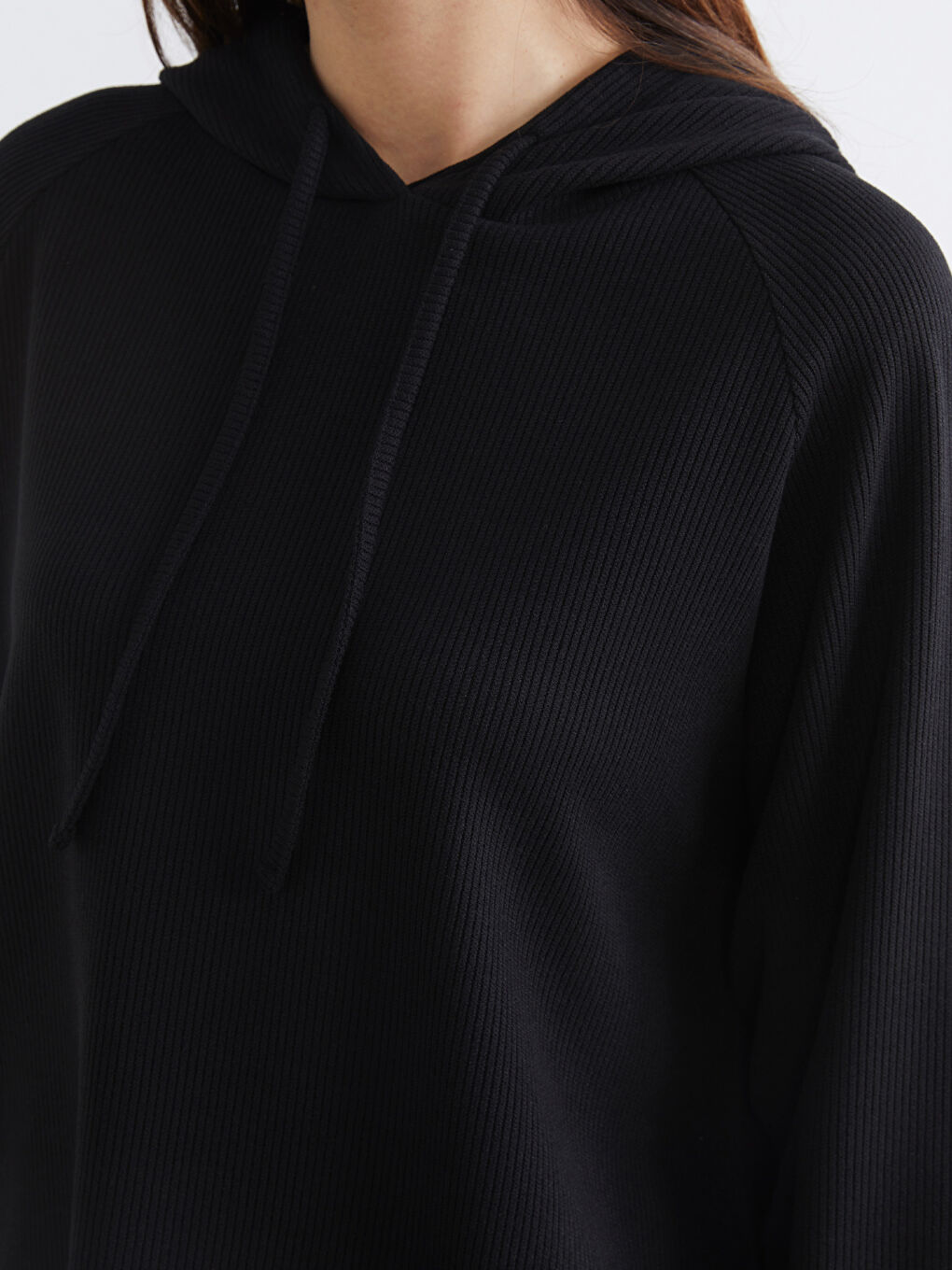 Siyah Fitilli Bağcıklı Kadın Hoodie-2