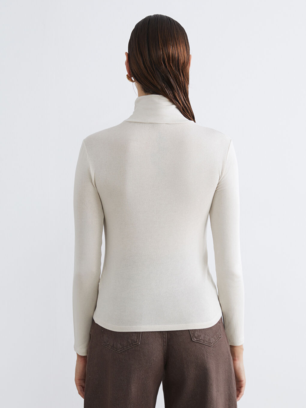 Bej Dik Yaka Kadın Body-3