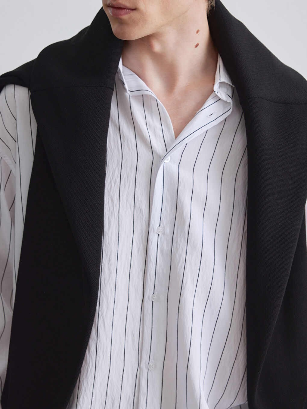Siyah Regular Fit Çizgili Erkek Gömlek-2
