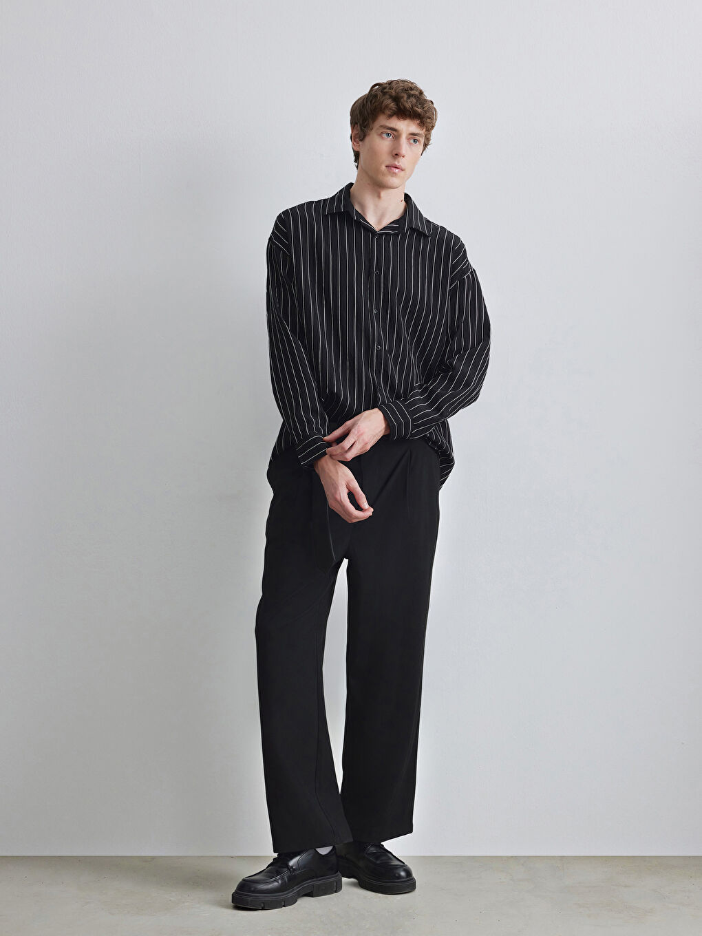 Beyaz Regular Fit Çizgili Erkek Gömlek-1