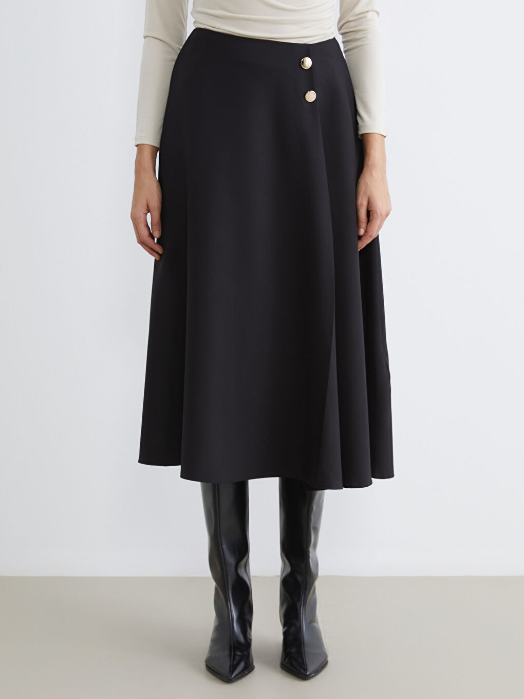 Siyah Beli Fermuarlı A Kesim Etek-1