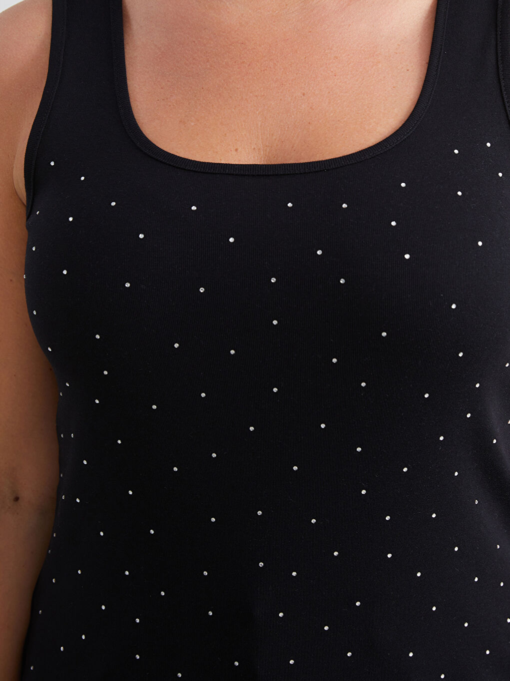 Siyah Büyük Beden Kare Yaka Taşlı Kadın Atlet-2