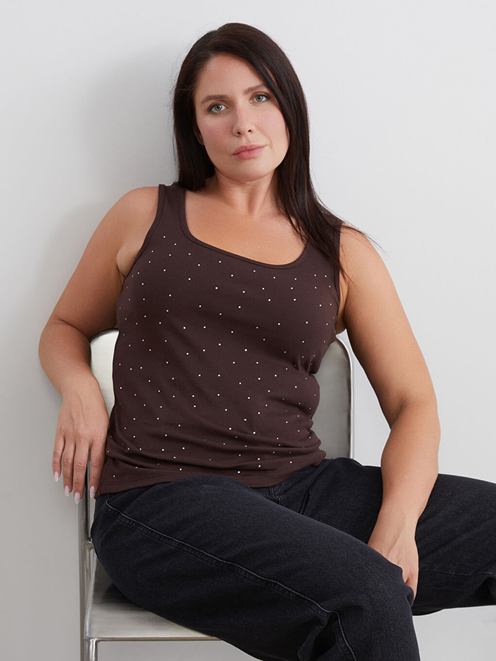 Kahverengi Büyük Beden Kare Yaka Taşlı Kadın Atlet-1