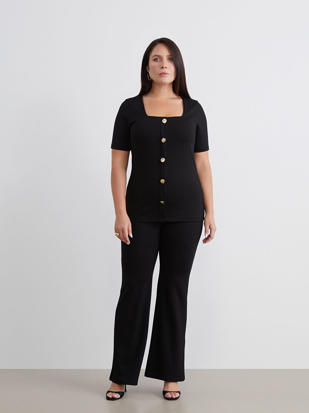 Siyah Büyük Beden Kare Yaka Bluz-5