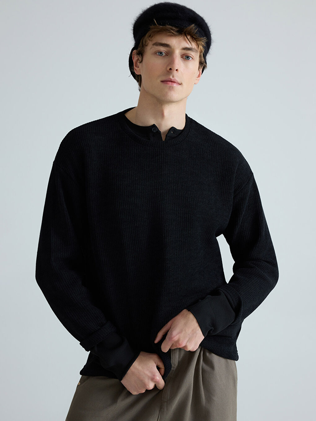 Siyah Bisiklet Yaka Erkek Triko Kazak