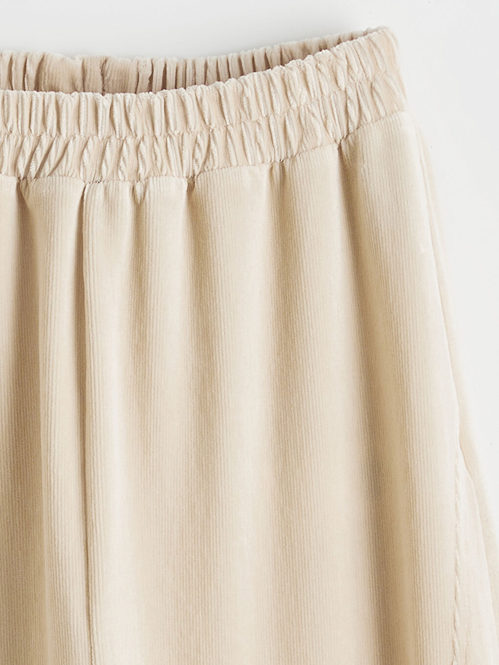 Bej Dikiş Detaylı Kız Çocuk Kadife Eşofman Altı-1