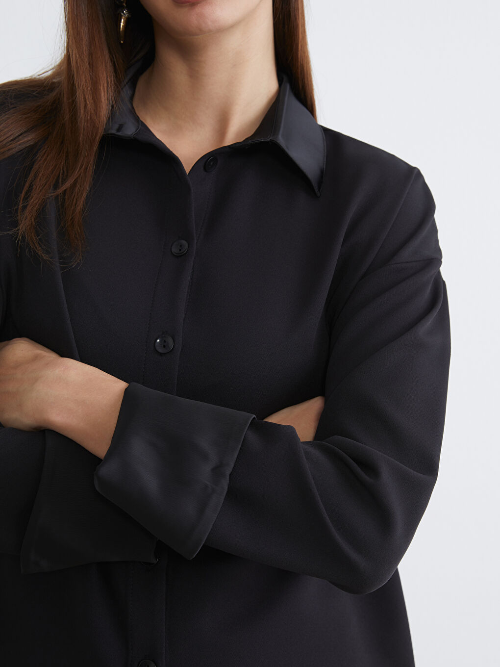 Siyah Saten Kadın Gömlek-2