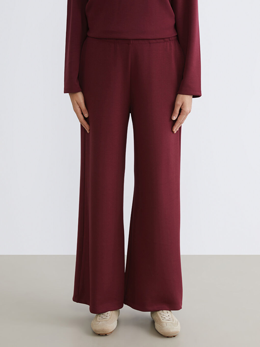 Bordo Beli Lastikli Geniş Paça Kadın Pantolon-2