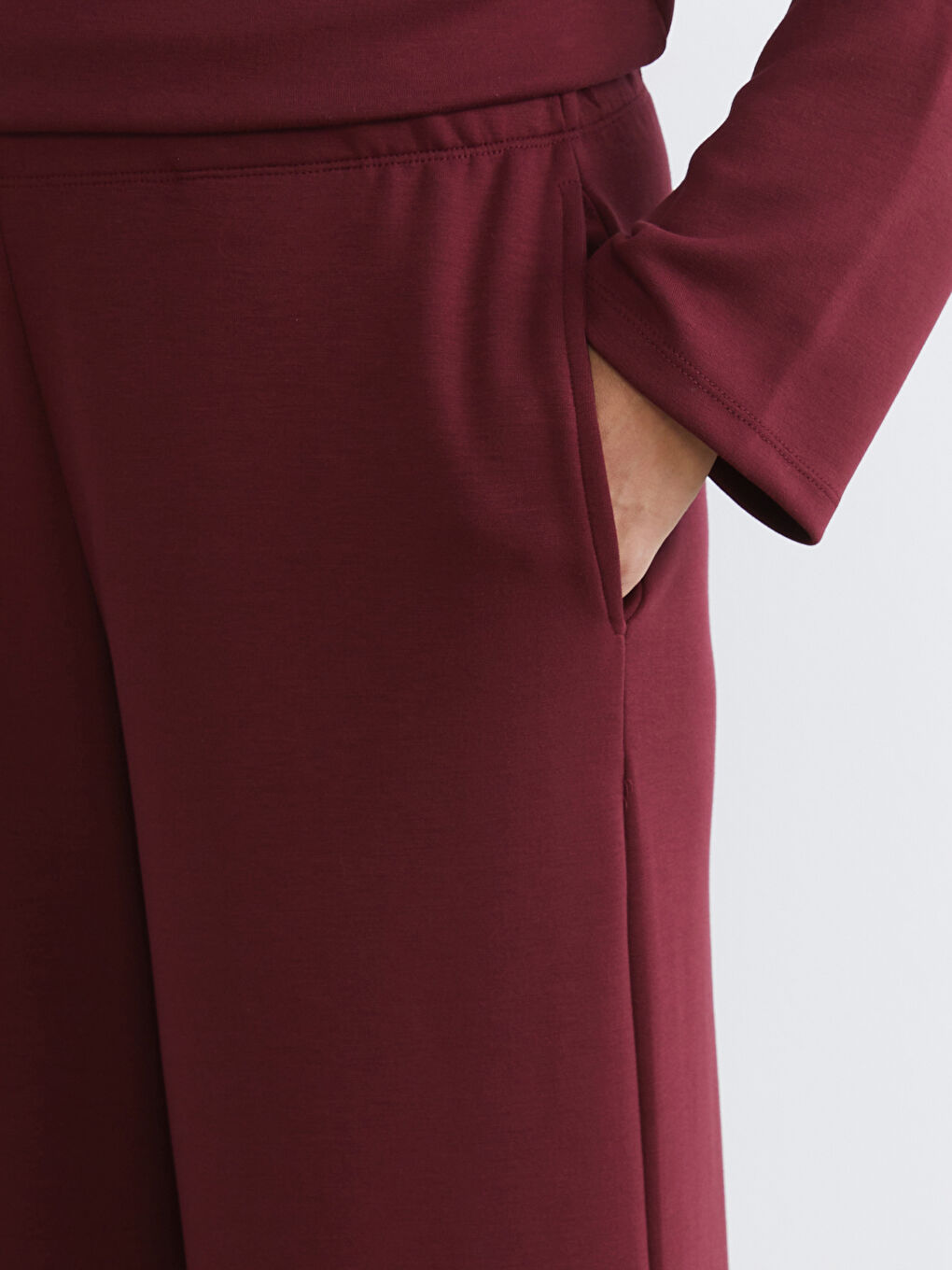 Bordo Beli Lastikli Geniş Paça Kadın Pantolon-3