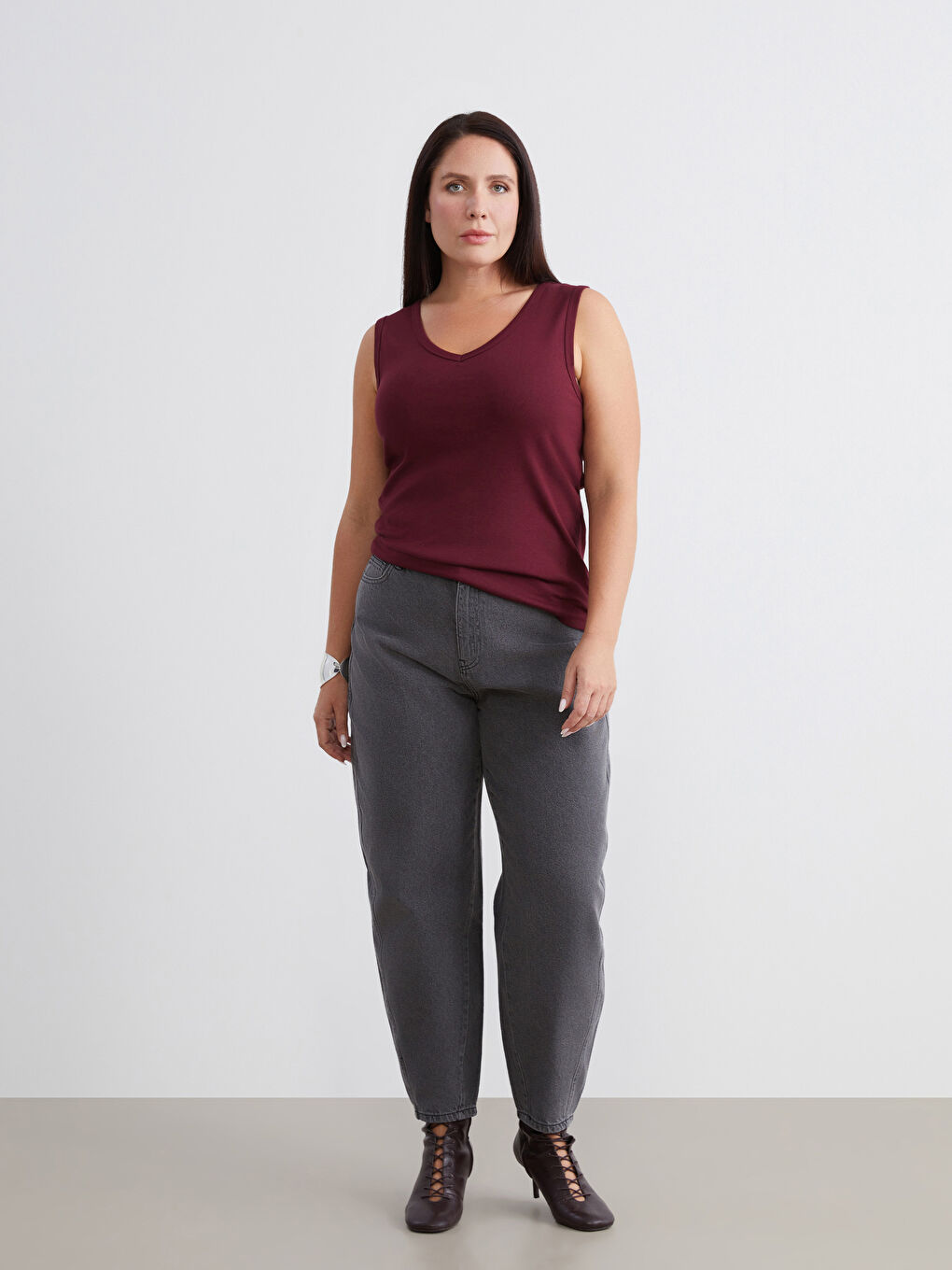 Bordo Büyük Beden V Yaka Kadın Atlet	-1