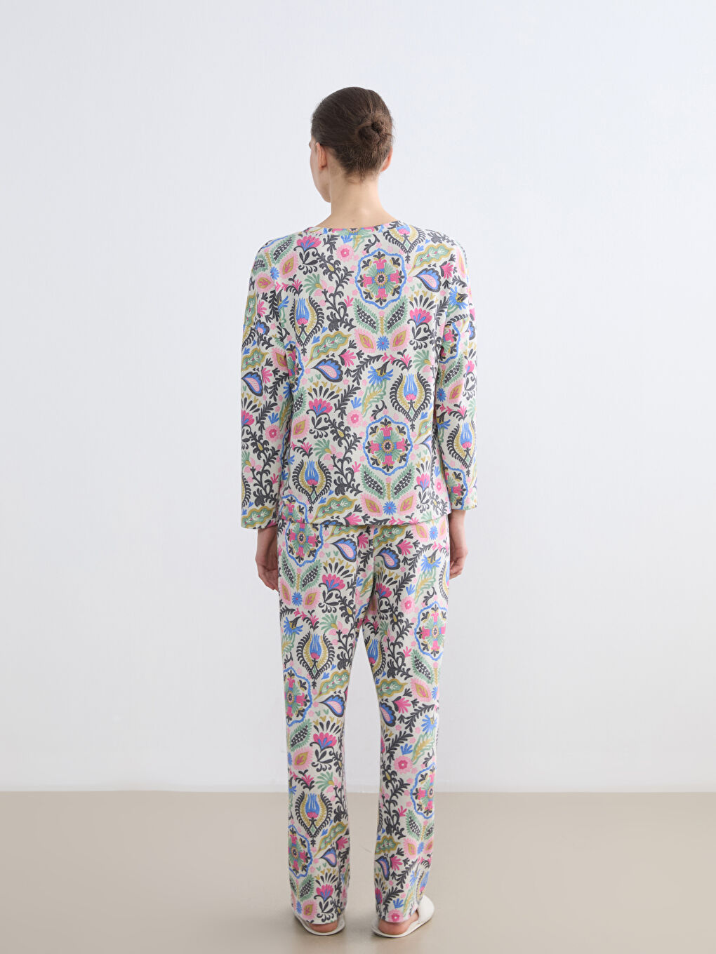 Woman ECRU Pyjama Set-3