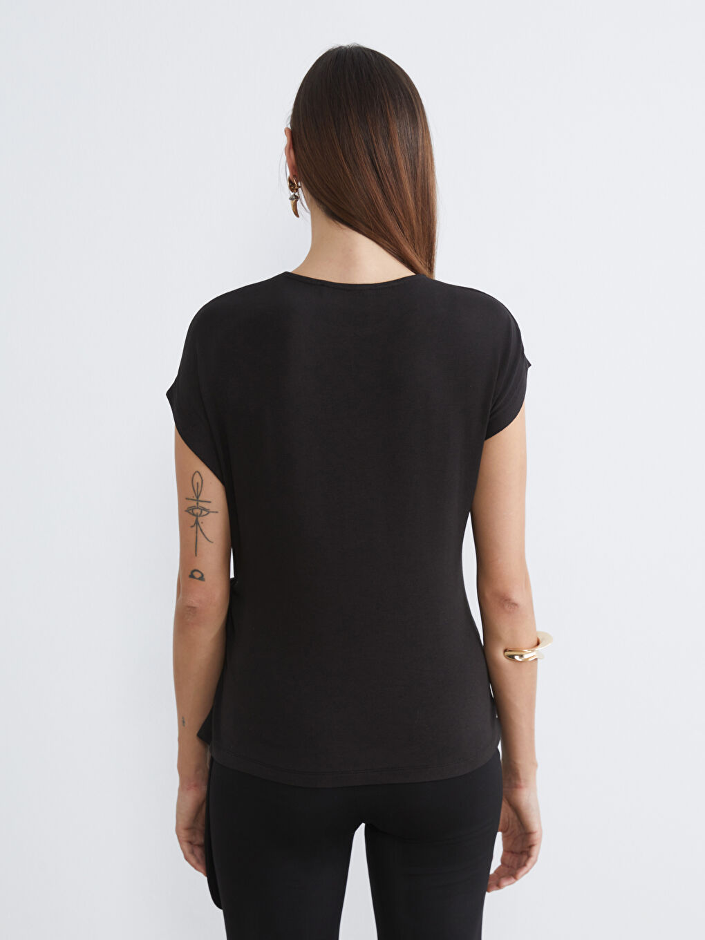 Siyah Bisiklet Yaka Büzgülü Bluz-3