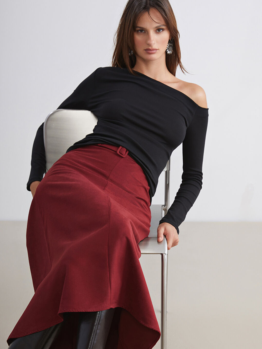 Siyah Kayık Yaka Kadın Body