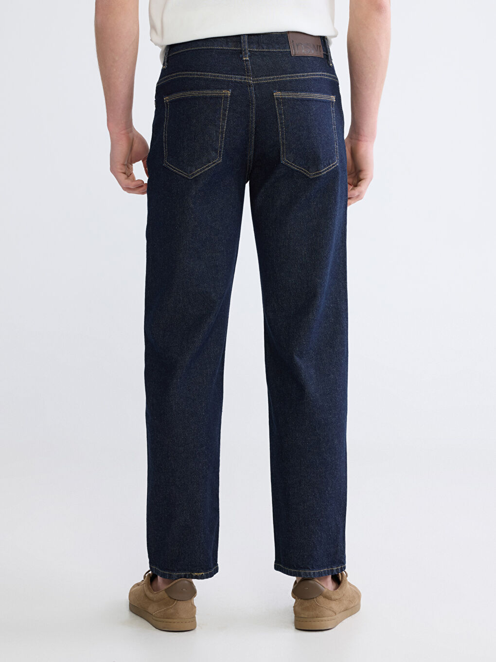 700 Straight Fit Men's Jeans-3