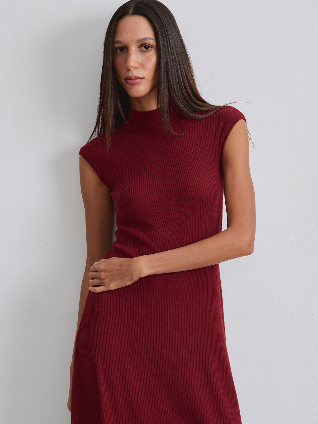 Bordo Dik Yaka Belden Oturtmalı Elbise-1