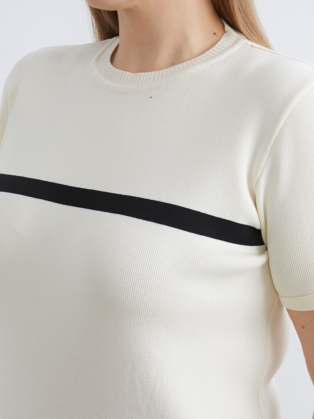 Ekru Büyük Beden Bisiklet Yaka Kadın Triko Kazak-2