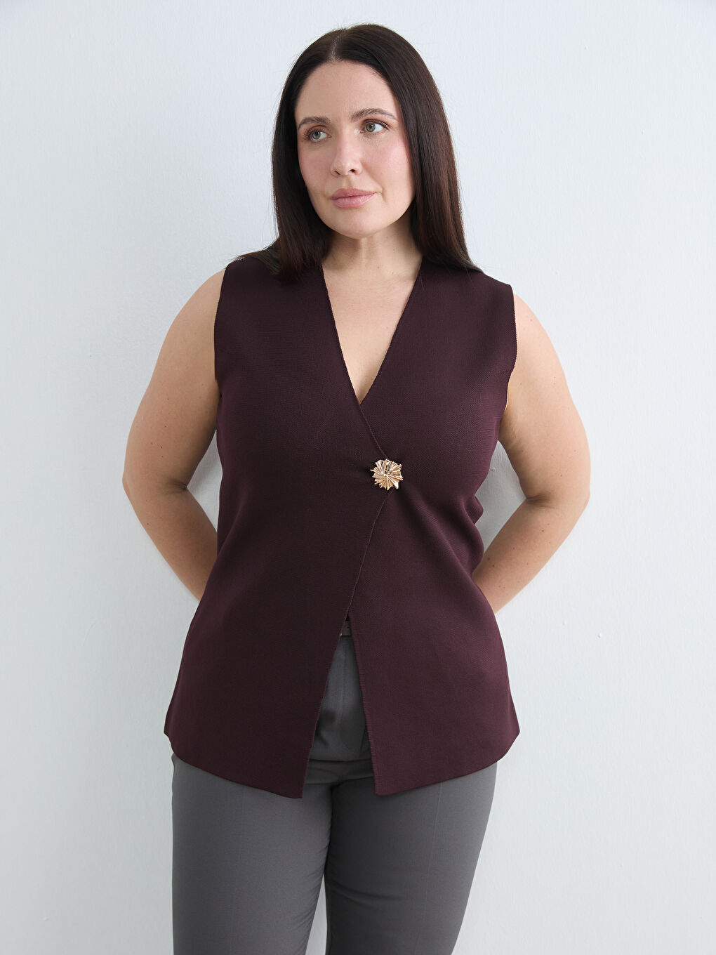 Kırmızı Büyük Beden V Yaka Kadın Triko Yelek	