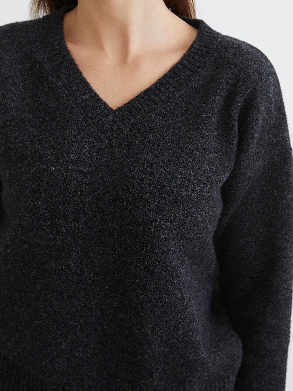 Antrasit V Yaka Oversize Kadın Triko Kazak	-5