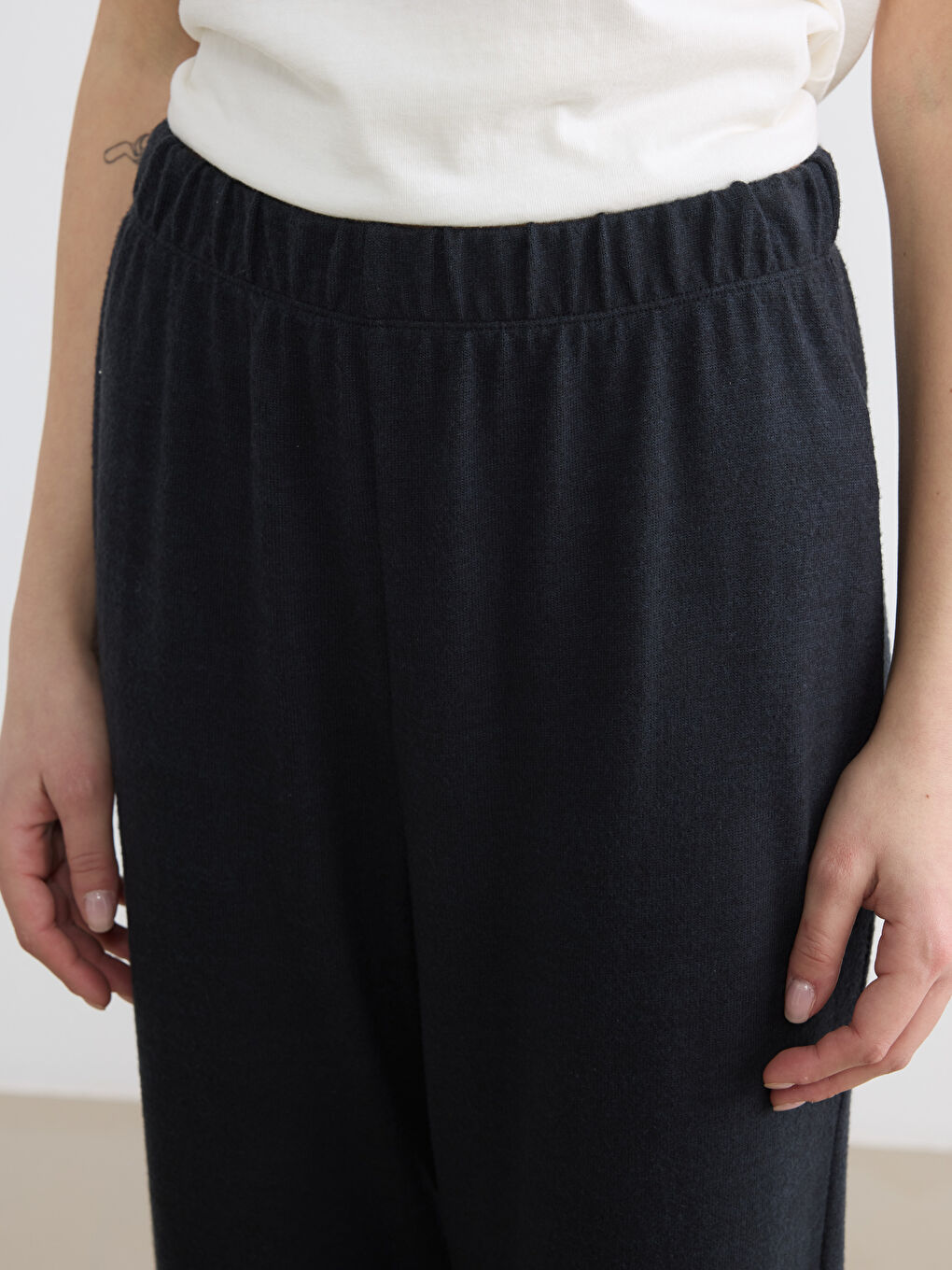 Siyah Beli Lastikli Kadın Jogger Pijama Altı-2