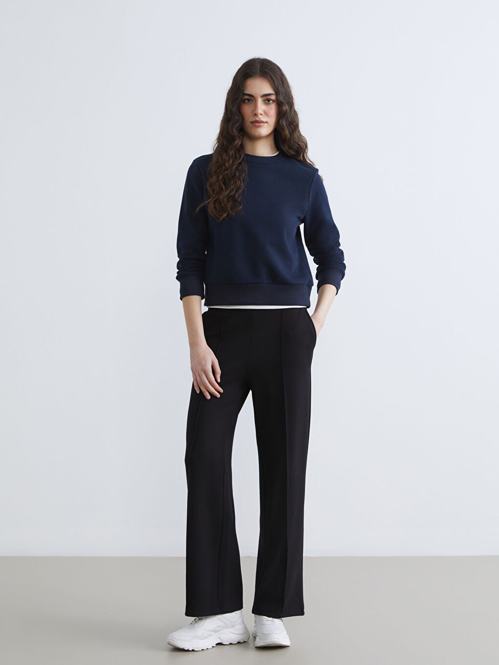 Lacivert Bisiklet Yaka Kadın Sweatshirt-1