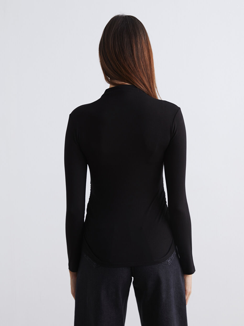 Siyah Dik Yaka Kadın Body	-4