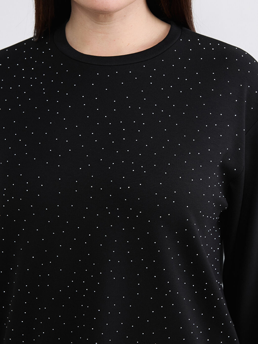 Siyah Büyük Beden Bisiklet Yaka Taşlı Kadın Sweatshirt-3