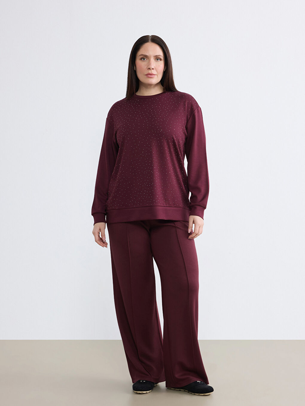 Bordo Büyük Beden Bisiklet Yaka Taşlı Kadın Sweatshirt-1