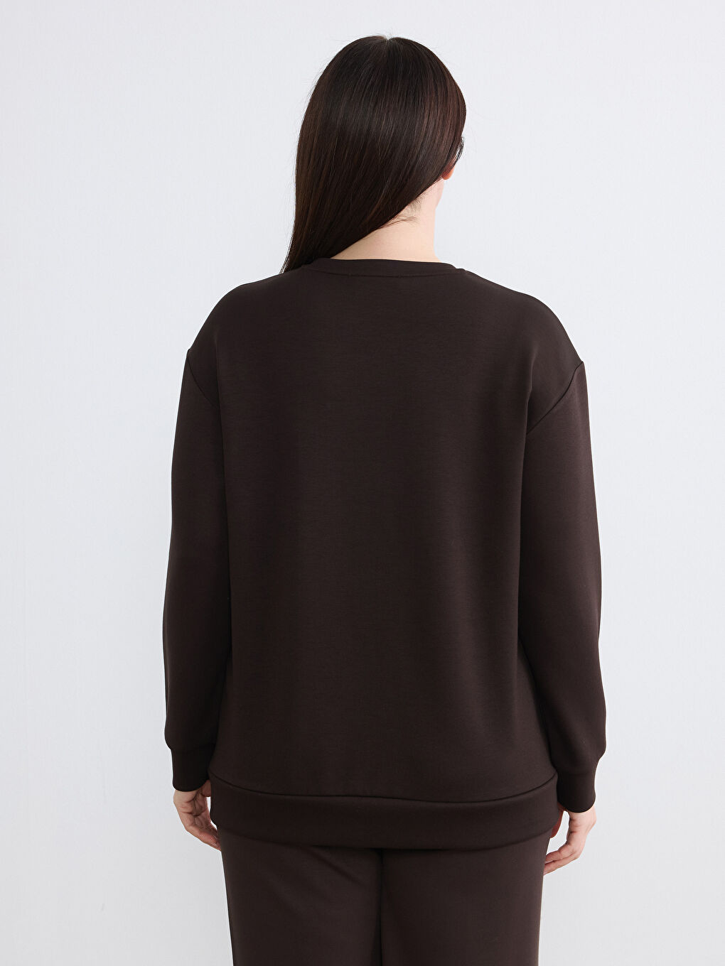 Kahverengi Büyük Beden Bisiklet Yaka Taşlı Kadın Sweatshirt-3