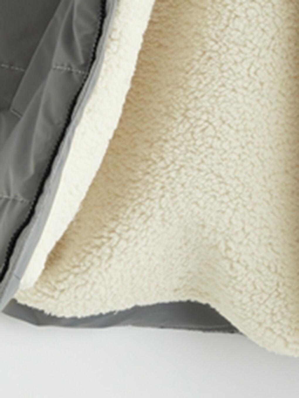 Gri Su İtici Kapüşonlu Erkek Çocuk Şişme Mont-2