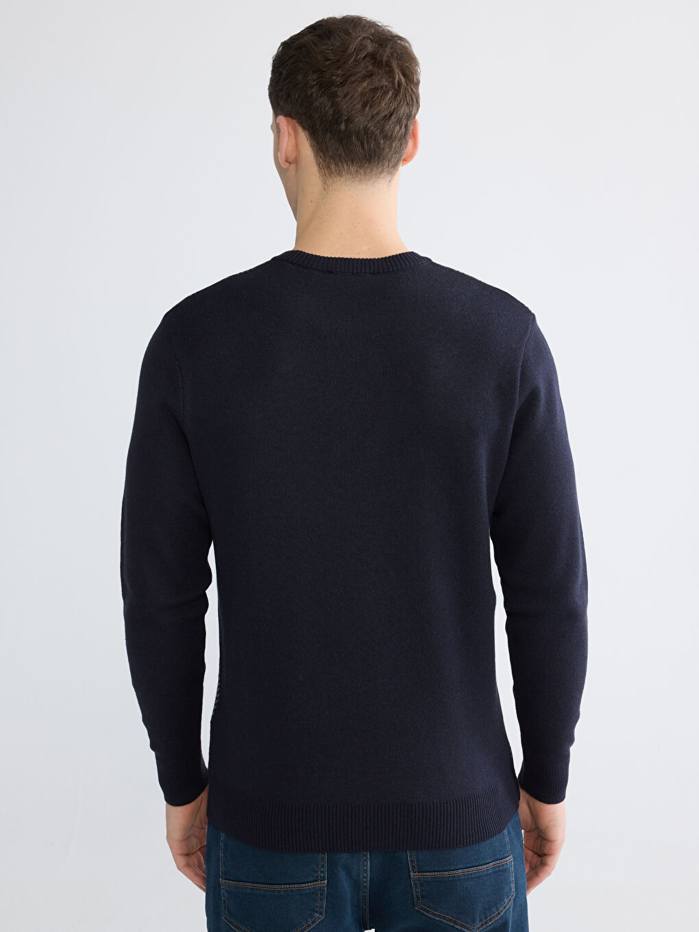 Men's Patterned Knit Sweater with a Crew Neck-3