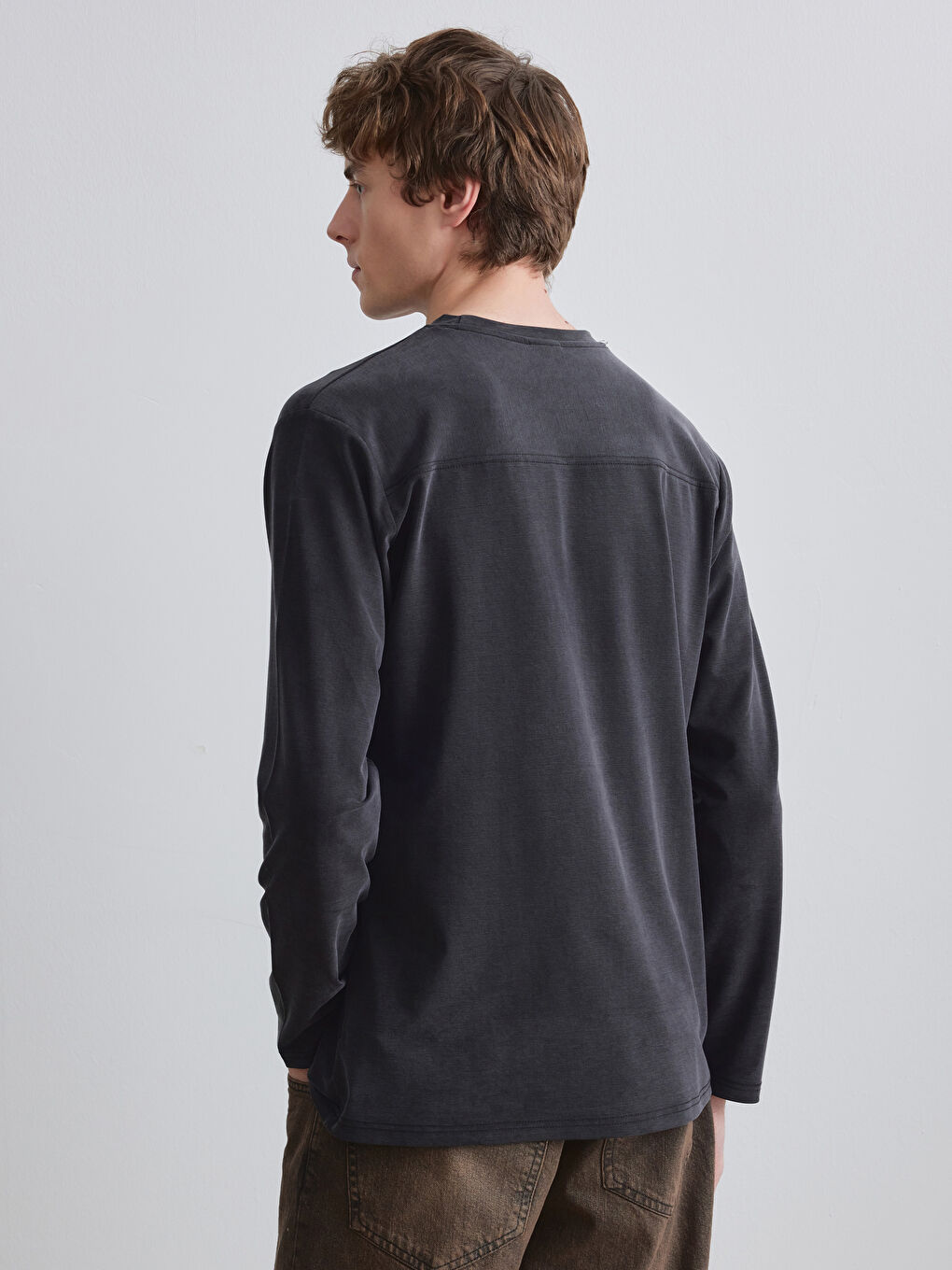 Siyah Bisiklet Yaka Erkek Sweatshirt-3