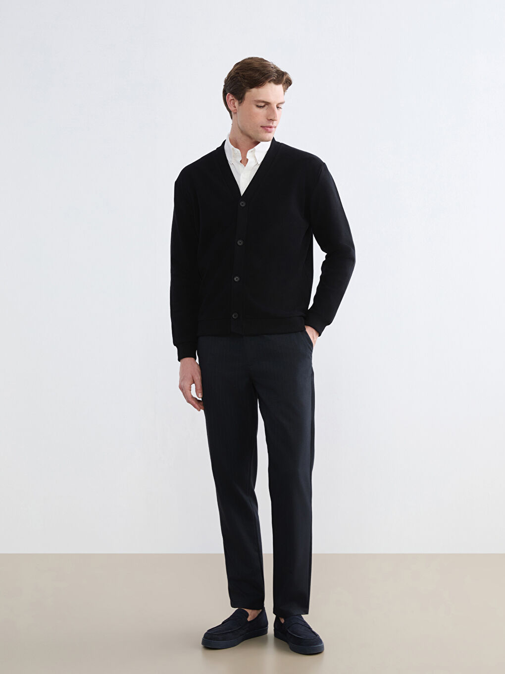 Siyah Standart Kalıp Erkek Triko Hırka-2