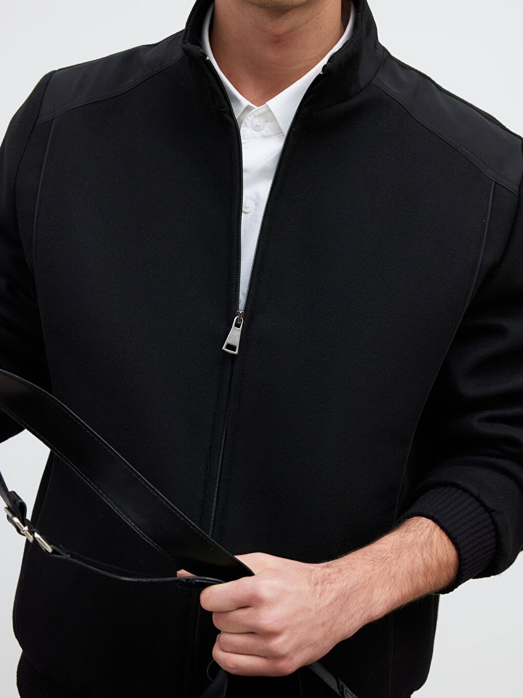 Siyah Standart Kalıp Dik Yaka Erkek Mont-2