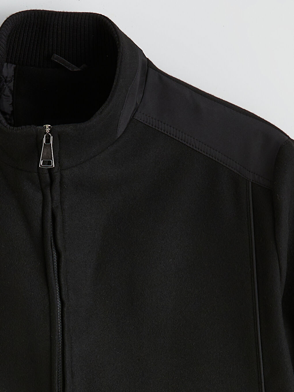 Siyah Standart Kalıp Dik Yaka Erkek Mont-6