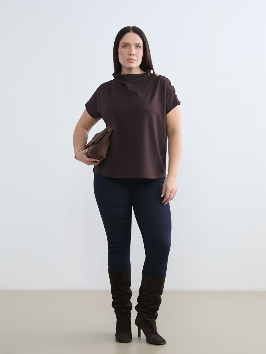 Kahverengi Büyük Beden Dik Yaka Bluz-1