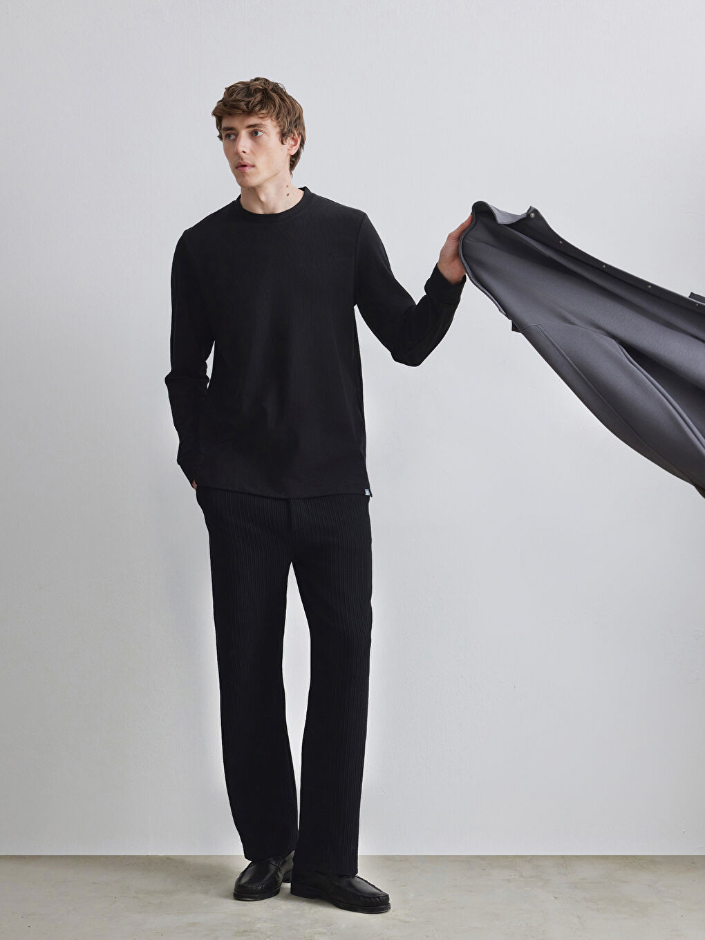 Siyah Bisiklet Yaka Erkek Sweatshirt-1