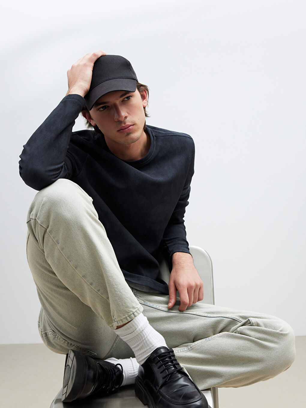 Siyah Bisiklet Yaka Erkek Sweatshirt