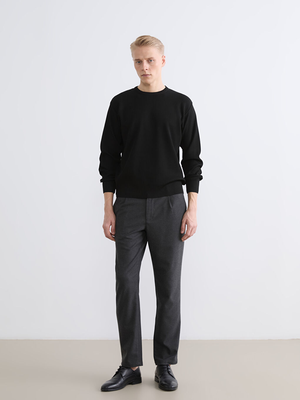 Siyah Bisiklet Yaka Fitilli Erkek Triko Kazak-1