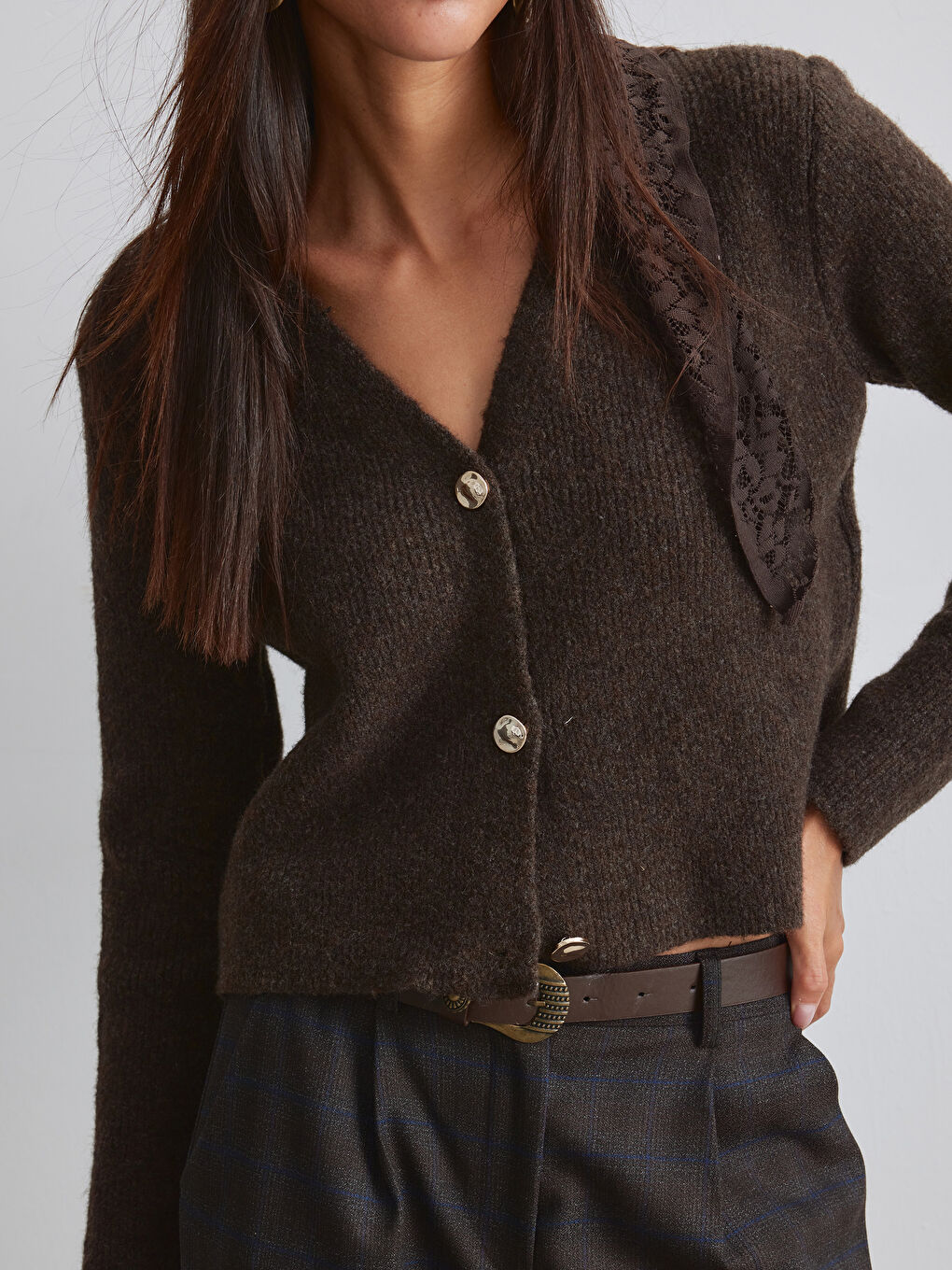 Kahverengi V Yaka Kadın Triko Hırka-2